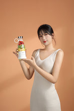 Load image into Gallery viewer, Handheld Small Electric Portable Mini Juicer
