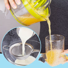 Load image into Gallery viewer, Food Plastic Manual Juicer Cup Orange Juicer

