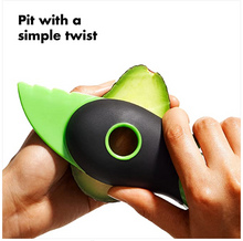 Load image into Gallery viewer, Special Knife Pulp Separation Three-in-one Avocado Corer Slicer
