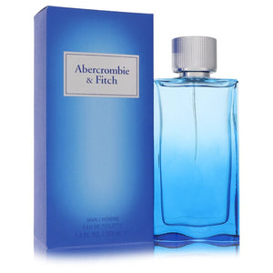 First Instinct Together von Abercrombie & Fitch Eau de Toilette Spray 3,4 oz für Männer